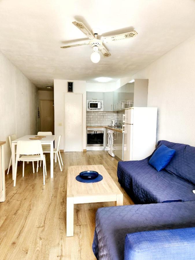 Lovely 1 Bed Apartment In Castle Harbour C108 Los Cristianos  Exterior foto