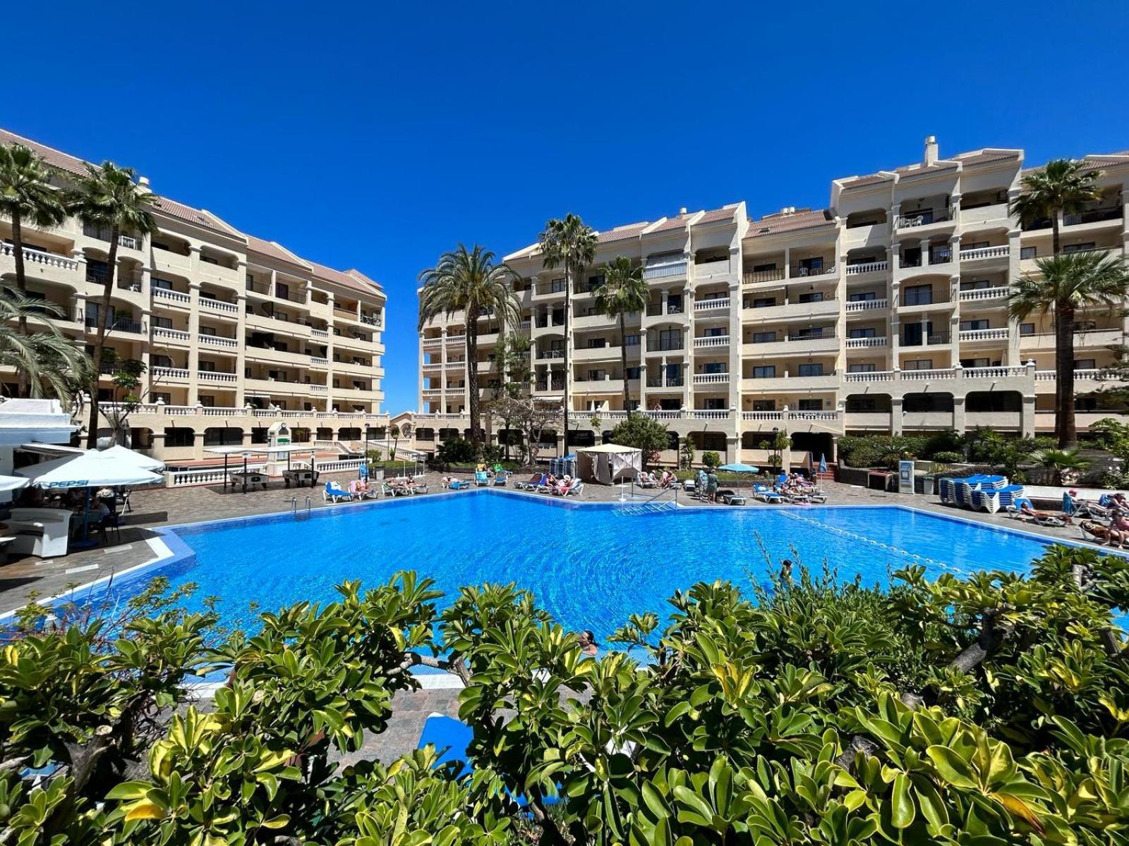 Lovely 1 Bed Apartment In Castle Harbour C108 Los Cristianos  Exterior foto